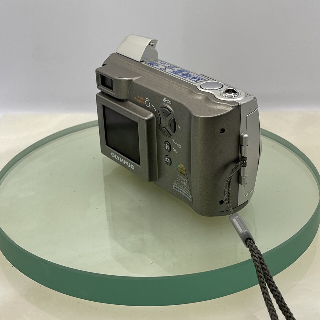 Olympus C-300 Zoom Digital Camera 3.0MP Megapixel 2.8x Optical Zoom- Silver #2905