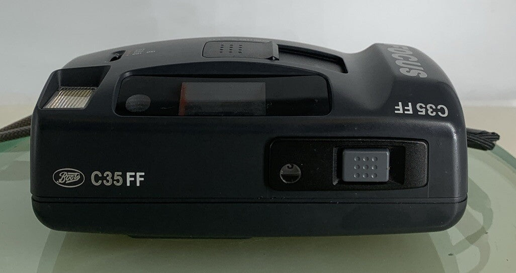 Boots 35mm Camera Focus C35FF Flash Auto Focus Vintage BLACK TESTED - 8027