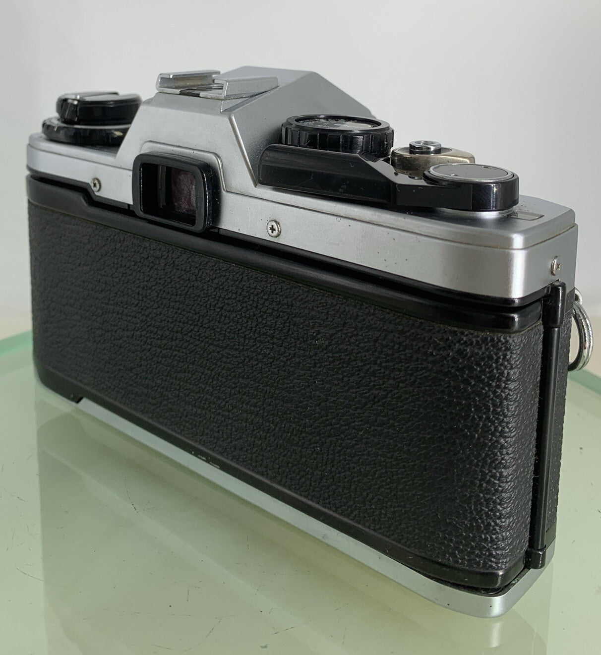 SERVICED Olympus OM10 35mm SLR Film Camera + 28mm f2.5 Tamron  Lens + Adapter1996