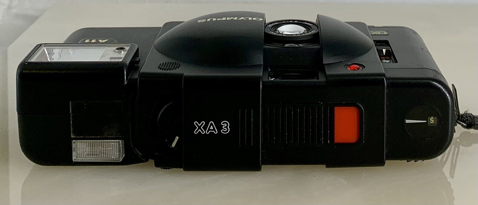 Olympus XA 3 DX 35mm Film Camera with Zuiko 35mm F/3.5 Lens -Excellent TESTED736