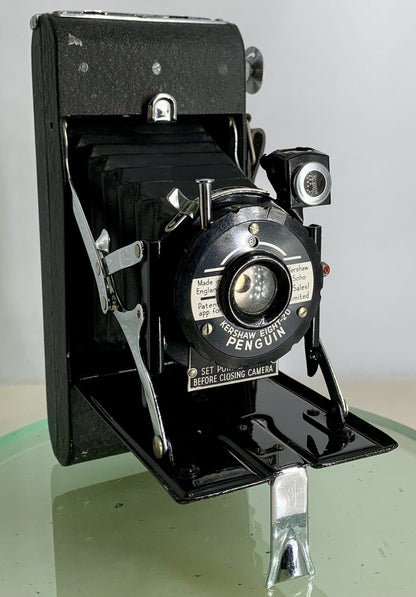 VINTAGE KERSHAW EIGHT-20 PENGUIN BLACK MADE IN ENGLAND FOLDING CAMERA TESTED-3260