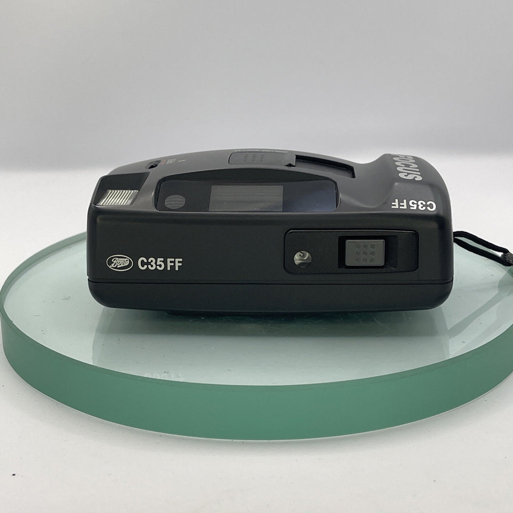 RARE BOOTS C35FF FOCUS RICOH LENS 1:4.5 35mm FILM CAMERA  MADE IN TAIWAN #867