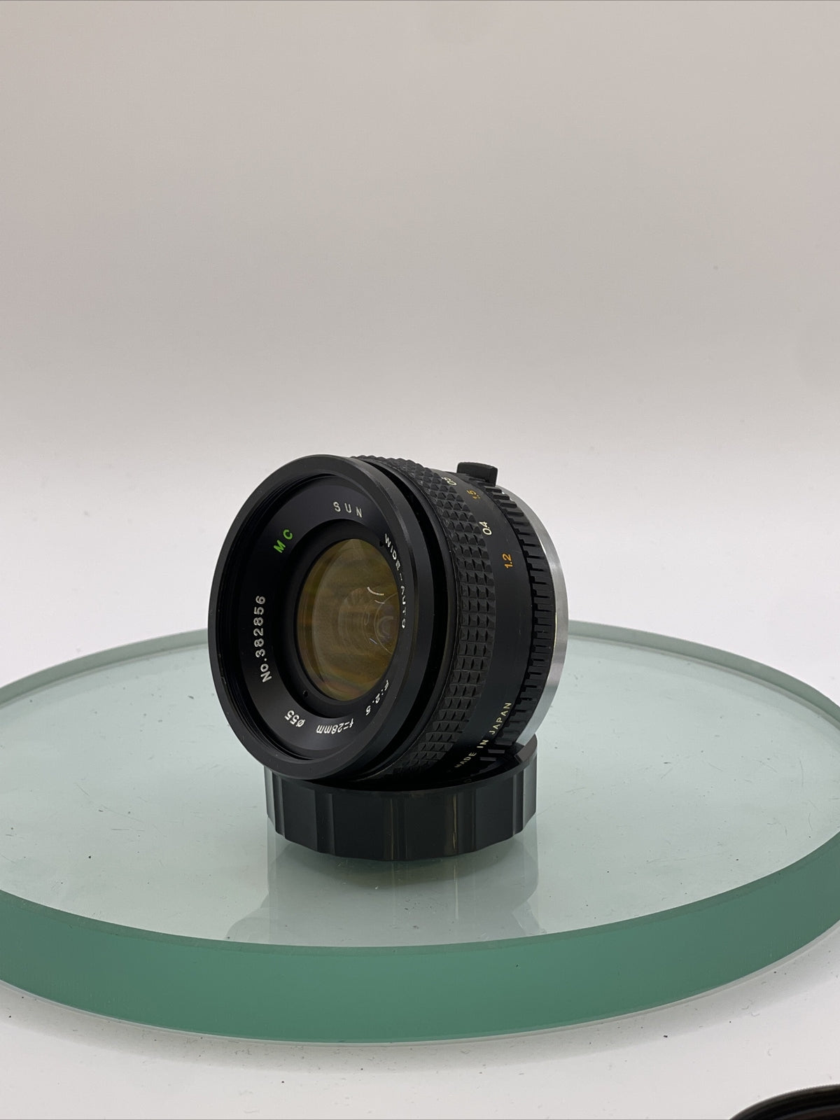 SUN Japan 28mm F2.5 Fast Wide Angle Lens for OLYMPUS OM SLR fit. CASE+caps CLEAN5
