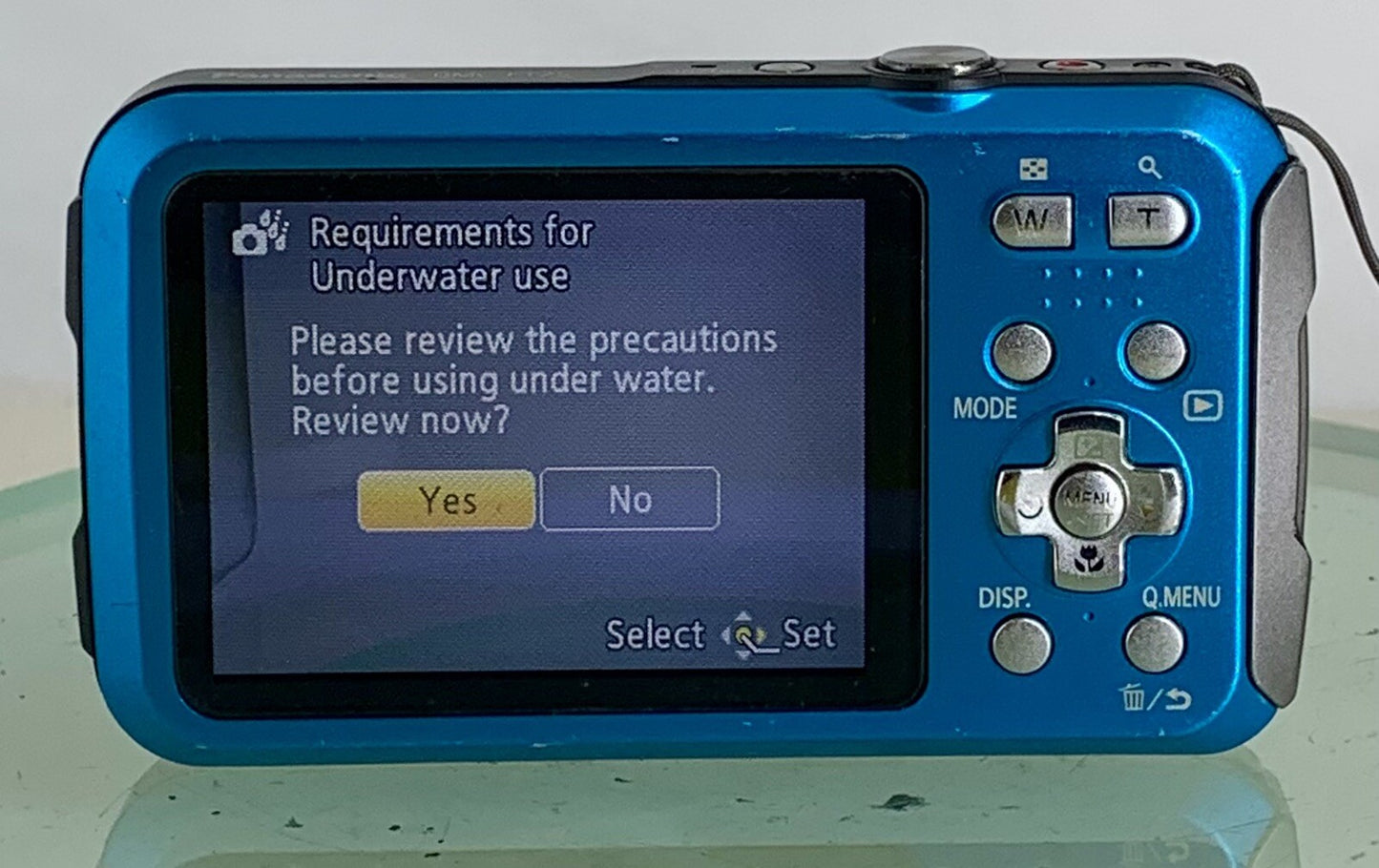 Panasonic Lumix DMC-FT25 16.1MP Waterproof Digital Camera +Charger+Tested- 3384