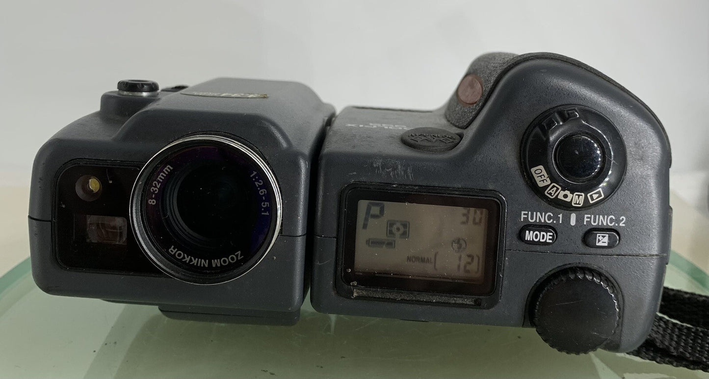 Nikon Digital Camera Coolpix 995 3.3MP Grey Retro Vintage+CHARGER-TESTED - 6806