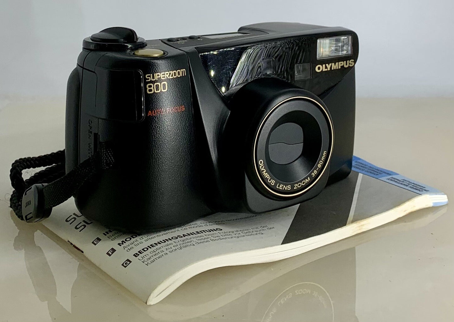 Vintage Black Olympus Superzoom 800 35mm Film Point & Shoot Film Camera #3540