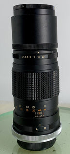 Canon Lens FL 200mm 1:4,5 in extremely good condition FD Comes with case GREAT112