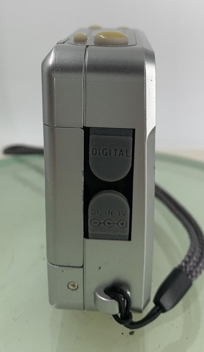 Samsung DIGIMAX 800K SILVER POINT AND SHOOT FILM CAMERA - TESTED - 1177