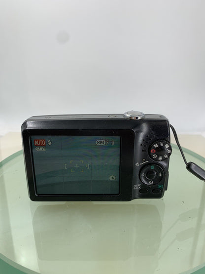 Fujifilm Digital Camera FinePix F480 8.2MP BLACK WITH CHARGER TESTED - 804