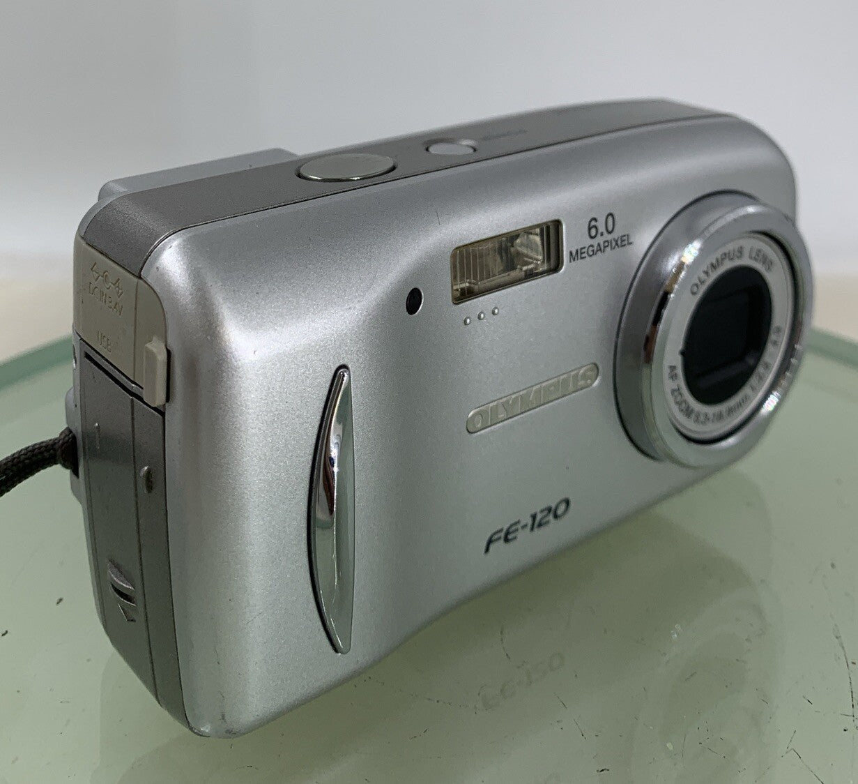 Olympus FE-120 6.0 MP Compact Digital Camera SILVER NO CARD TESTED - 470
