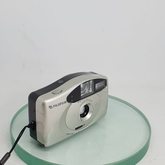 FUJIFILM 20 AUTO Big Finder  APS FILM CAMERA ~AUTO FLASH TESTED #2280