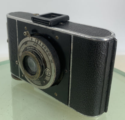 Kochmann Korelle 3x4 Folding Camera with Meyer Gorlitz 5cm F3.5  c.1931  #2012