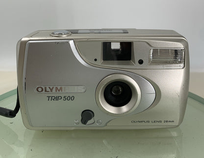 Olympus Trip 500 35mm Film Point and Shoot Camera NO BATTERY Silver TESTED - 3251