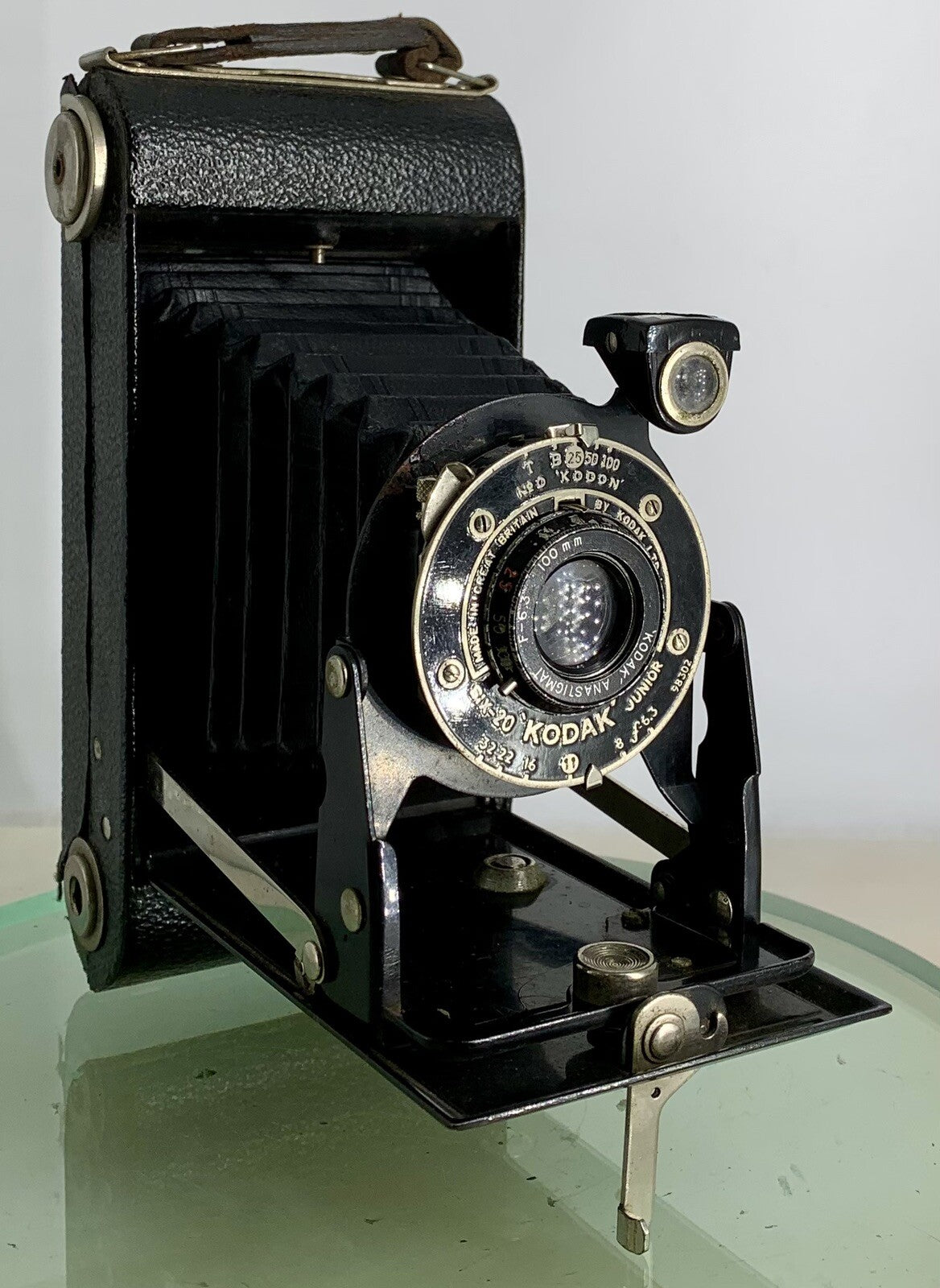 Vintage Kodak Six-20 Junior folding Camera Roll Film ANASTIGMAT F-6.3 100mm-3590