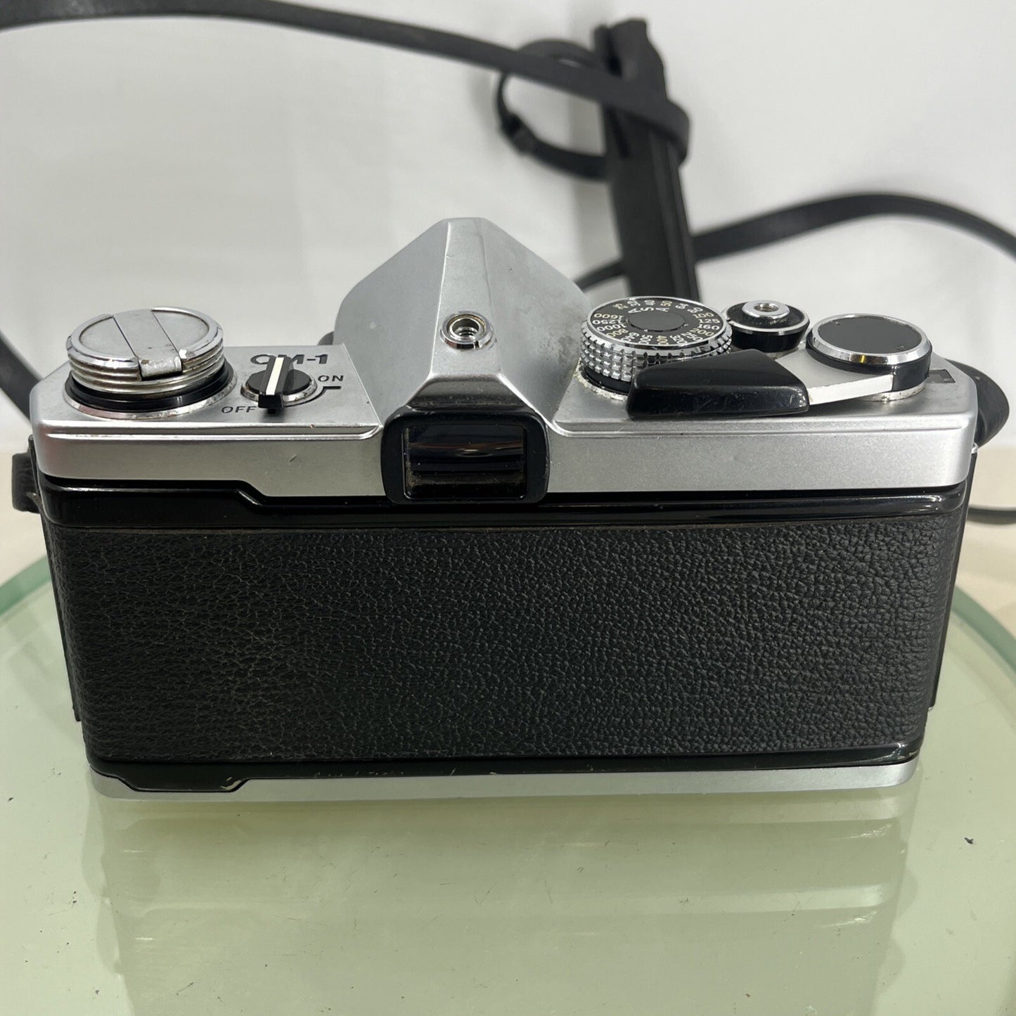 Olympus OM-1 MD 35mm SLR Film Camera &  Olympus ZUIKO  50mm f1.8 Lens- TESTED8875
