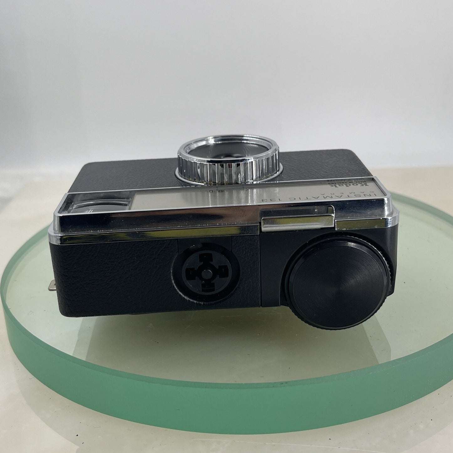 Kodak Instamatic 133 Camera With Leather Case - Very Good Condition #6946