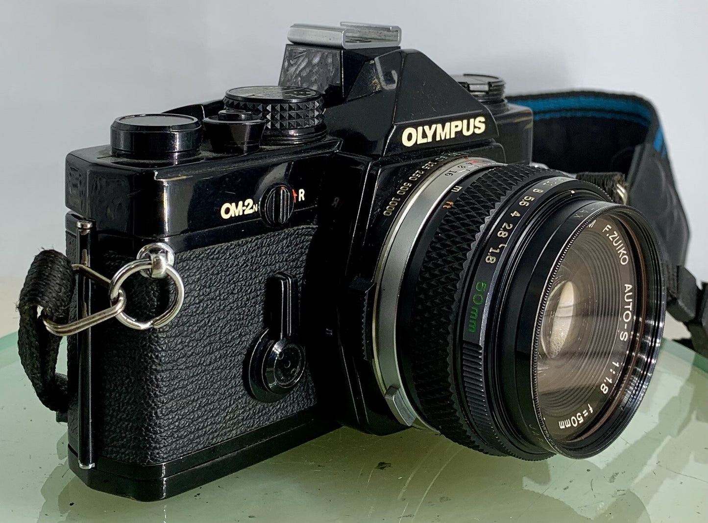 Olympus OM-2n Black - 35mm SLR Film Camera + 50mm f/1.8 Lens+BOX+CASE-Tested 222