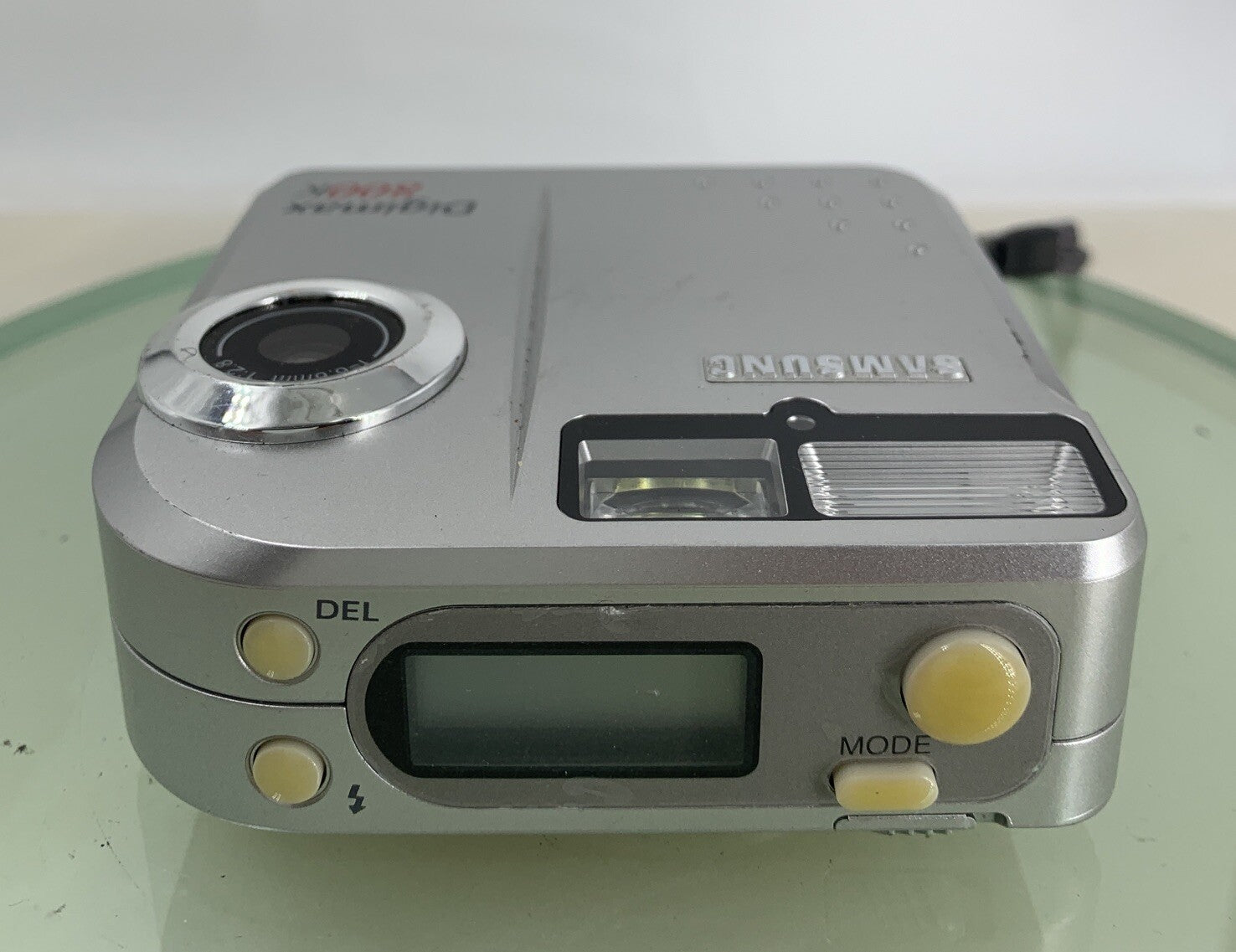 Samsung DIGIMAX 800K SILVER POINT AND SHOOT FILM CAMERA - TESTED - 1178