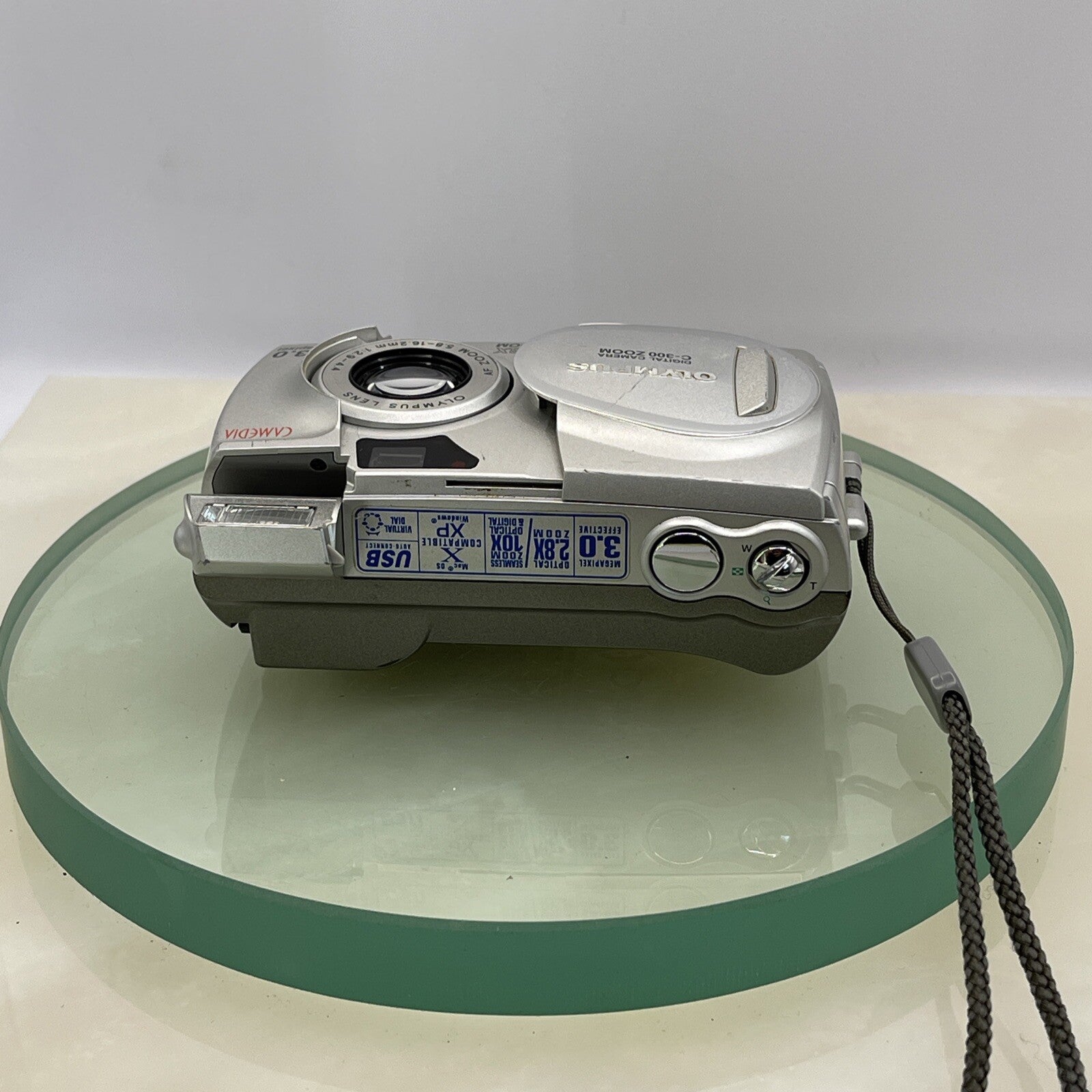 Olympus C-300 Zoom Digital Camera 3.0MP Megapixel 2.8x Optical Zoom- Silver #2906