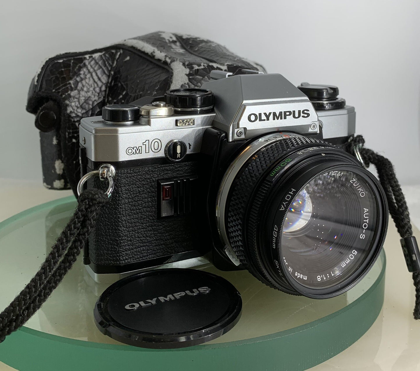 Olympus OM10 35mm Film SLR Manual Camera +Olympus 50/1.8 MC Zuiko Lens TESTED1850