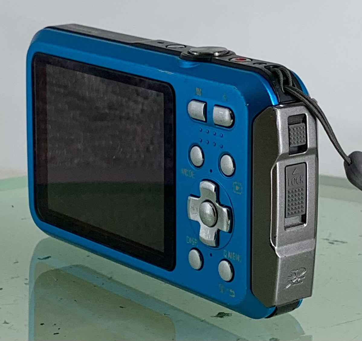 Panasonic Lumix DMC-FT25 16.1MP Waterproof Digital Camera +Charger+Tested- 3383