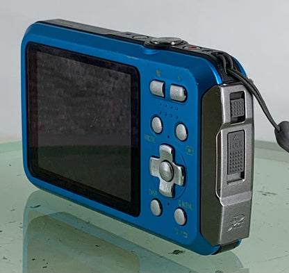 Panasonic Lumix DMC-FT25 16.1MP Waterproof Digital Camera +Charger+Tested- 3383
