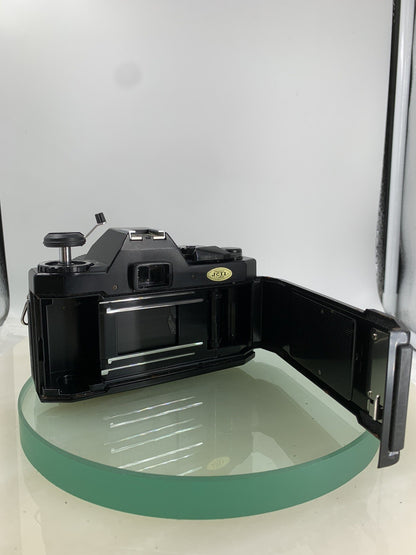 Vivitar V335 35mm SLR POINT AND SHOOT FILM CAMERA BLACK PERFECTLY TESTED - 1615