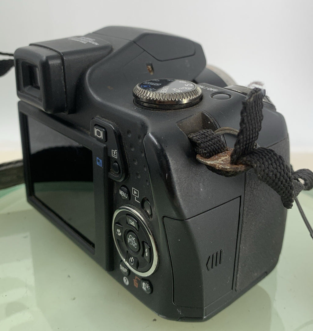 Olympus SP-590 UZ 12.0MP Digital Camera Black NO CHARGER NO CARD Tested - 6176