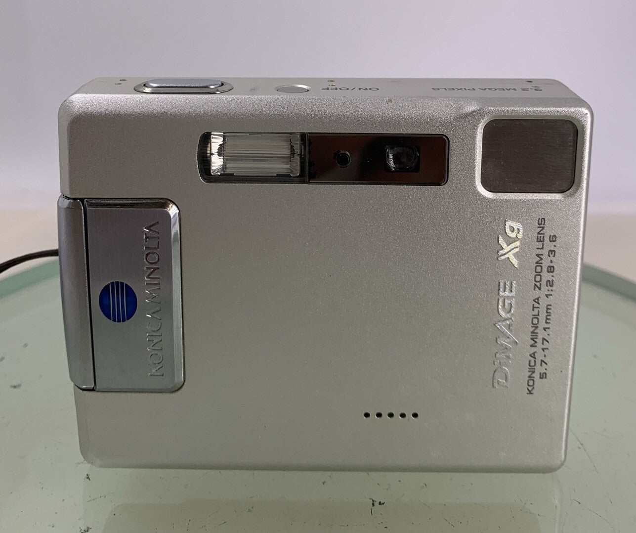 KONIKA MINOLTA DIMAGE XG Camera Silver + BAG+256MB CARD+CHARGER Tested - 6201
