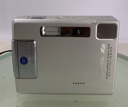 KONIKA MINOLTA DIMAGE XG Camera Silver + BAG+256MB CARD+CHARGER Tested - 6201