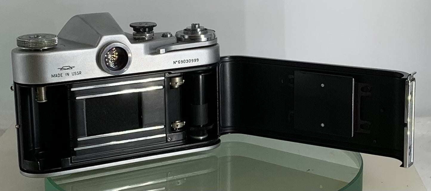 USSR Vintage Film Rangefinder Camera ZENITH 3M & INDUSTAR 50 F/3.5. M39 Mount1527