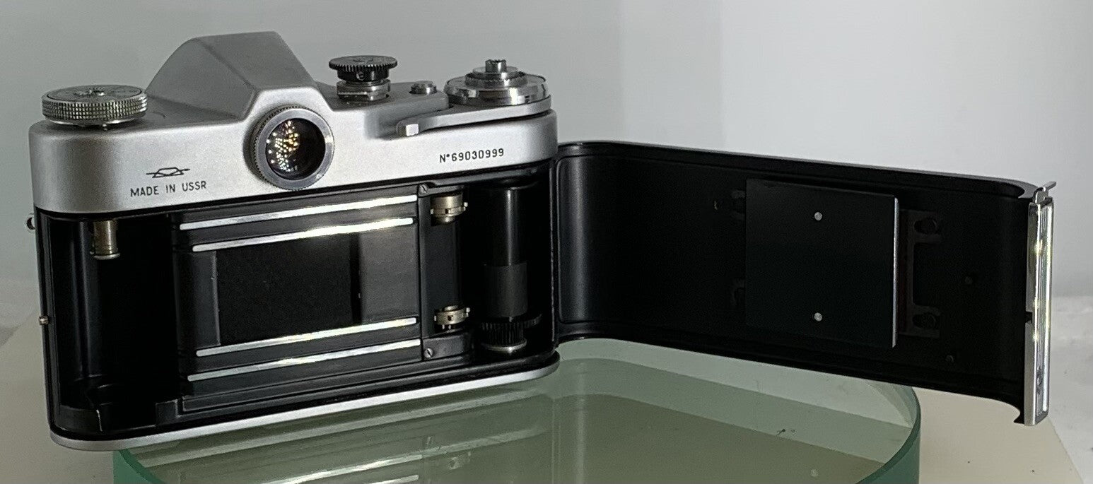 USSR Vintage Film Rangefinder Camera ZENITH 3M & INDUSTAR 50 F/3.5. M39 Mount1527