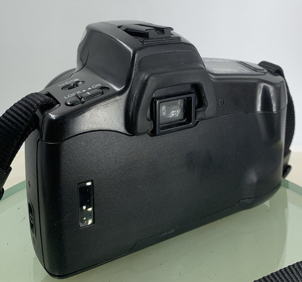 Minolta Dynax 300 SI SLR FILM CAMERA + 35-70mm Lens BLACK COLOR TESTED - 6104