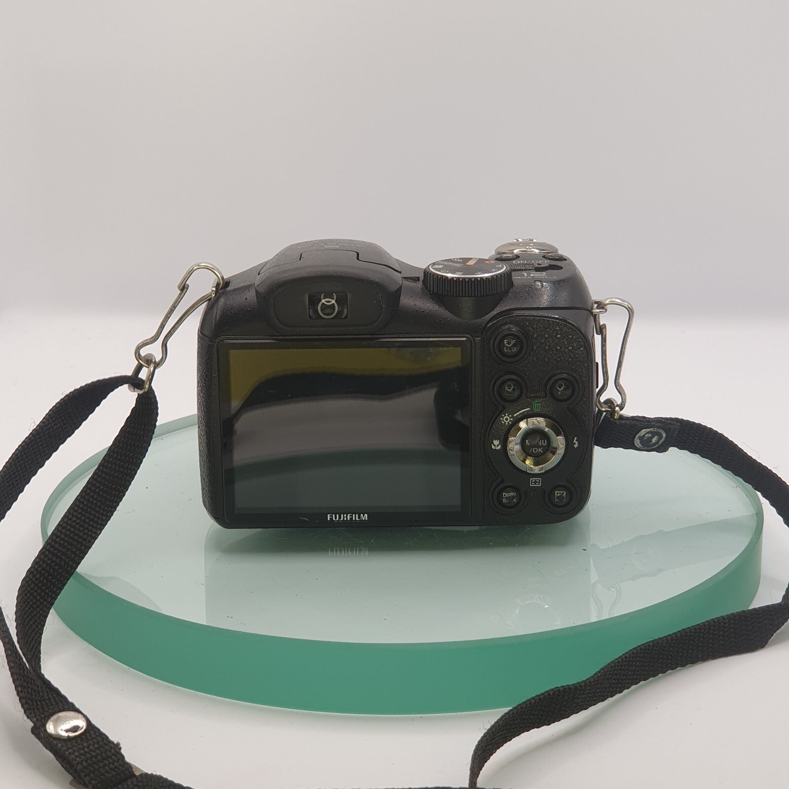 Fujifilm FinePix S1800 12.2MP Compact Digital Bridge Camera Black Tested #7943