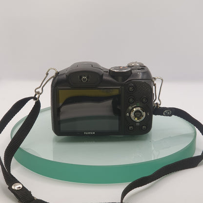 Fujifilm FinePix S1800 12.2MP Compact Digital Bridge Camera Black Tested #7943