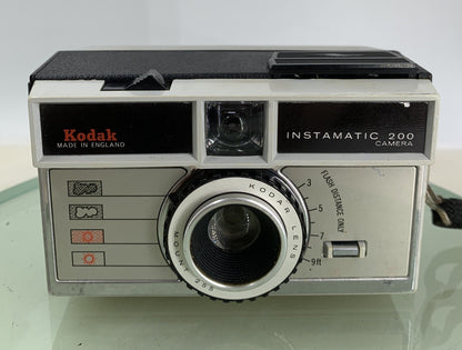 Kodak INSTAMATIC 200 VINTAGE FILM CAMERA WITH BLACK LEATHER CASE TESTED - 4121