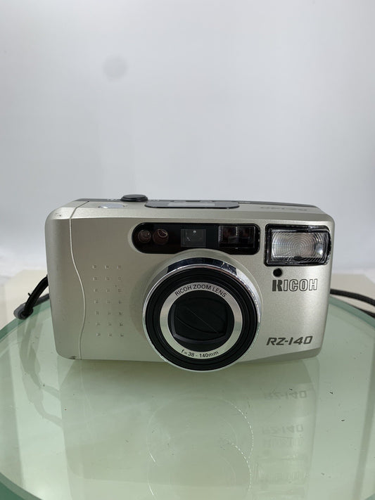 Ricoh RZ-140 POINT AND SHOOT FILM CAMERA - 38-140mm ZOOM LENS TESTED - 6970