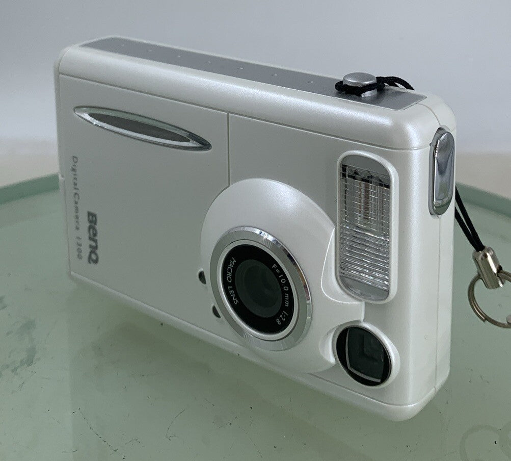 BenQ Compact Digital Camera 1300 WHITE WITH BOX WORKING AND TESTED - 8412