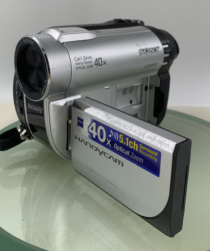 Sony Handycam DCR-DVD115E Handheld Mini DVD Camcorder Silver WITH BAG TESTED-2382