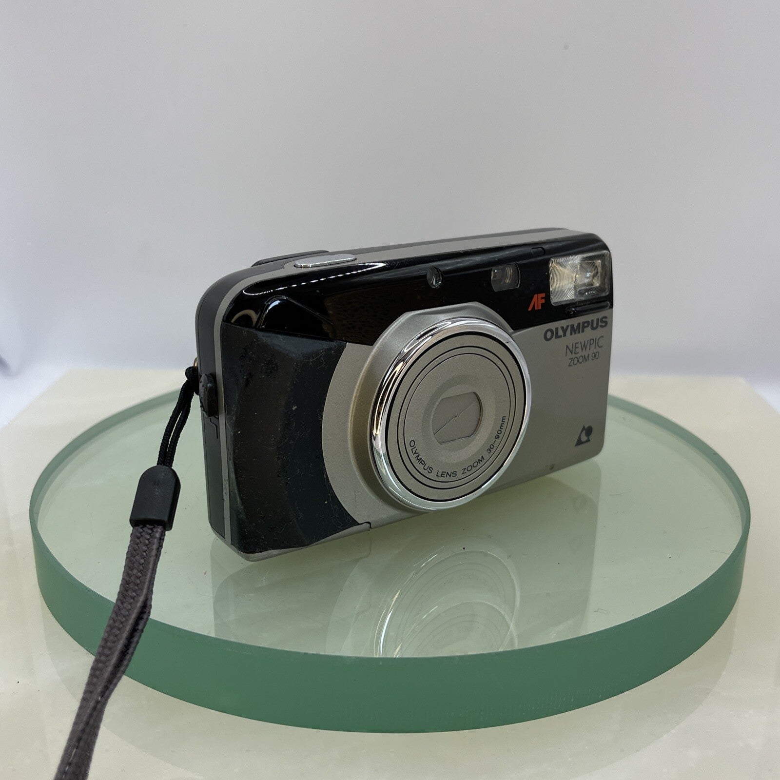 OLYMPUS NEWPIC ZOOM 90 QUARTZ DATE APS FILM CAMERA #2130
