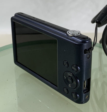 Samsung Digital Camera ST72 Blue + 16GB Memory Card AND WIRE- Tested - 9866