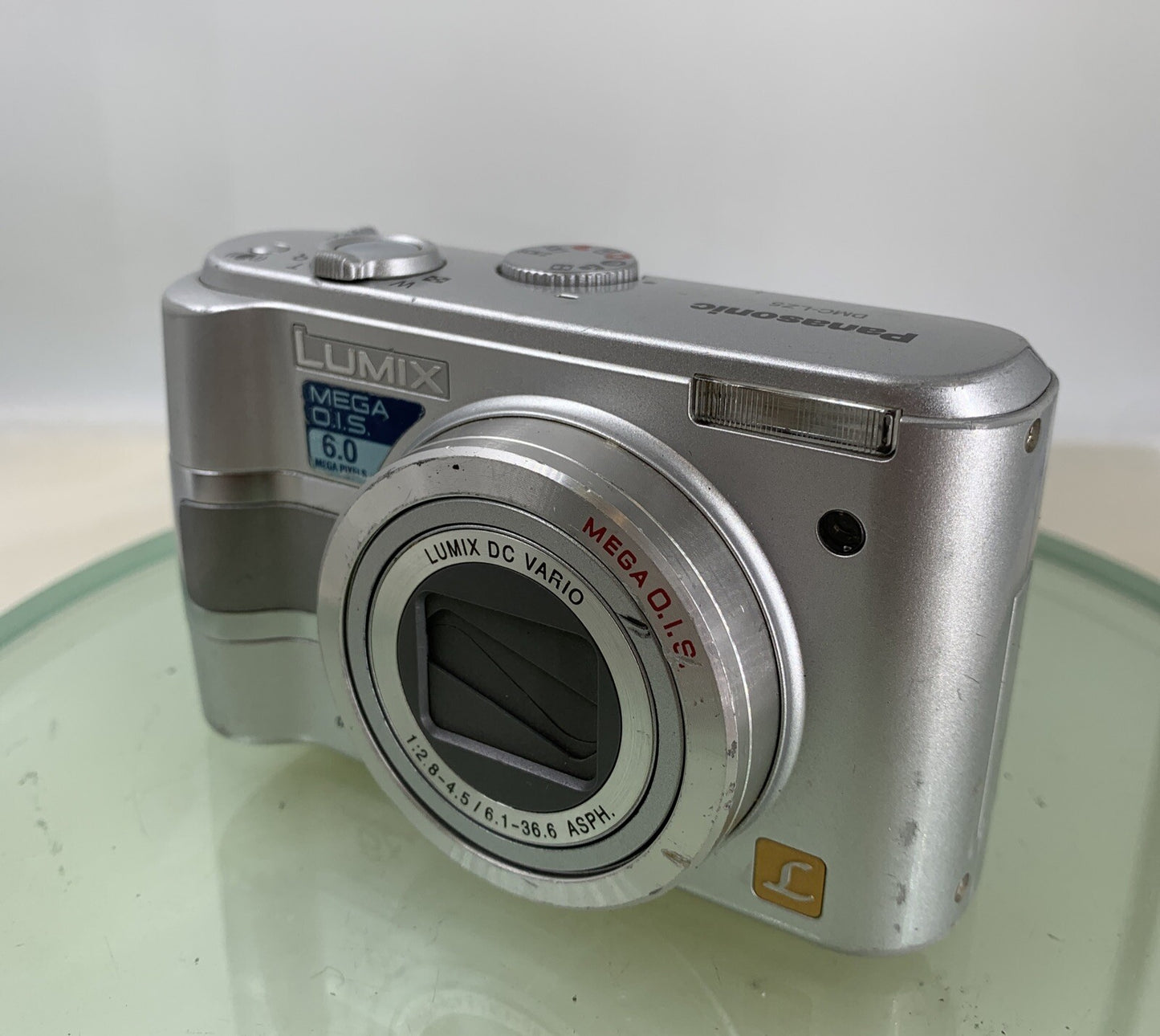 Panasonic Lumix DMC-LZ5 6.0MP Compact DigitalCamera SilverTested,NO CHARGER-7781