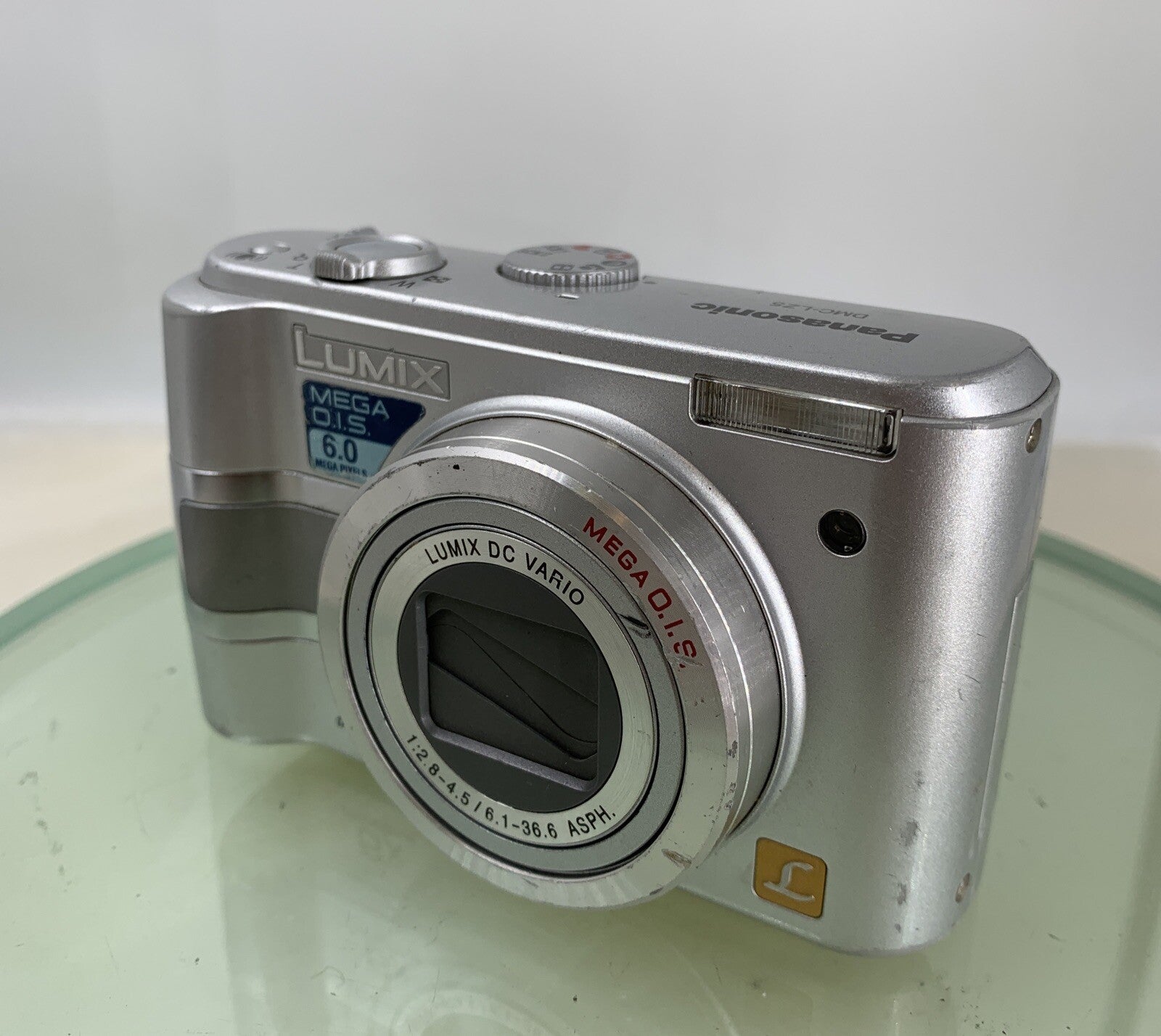 Panasonic Lumix DMC-LZ5 6.0MP Compact DigitalCamera SilverTested,NO CHARGER-7781