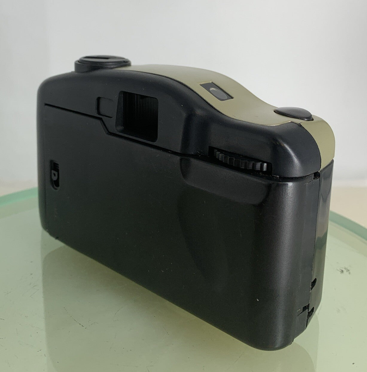 GOLDLINE BIG FINDER 35mm POINT AND SHOOT FILM CAMERA NOBATTERY - TESTED - 8106