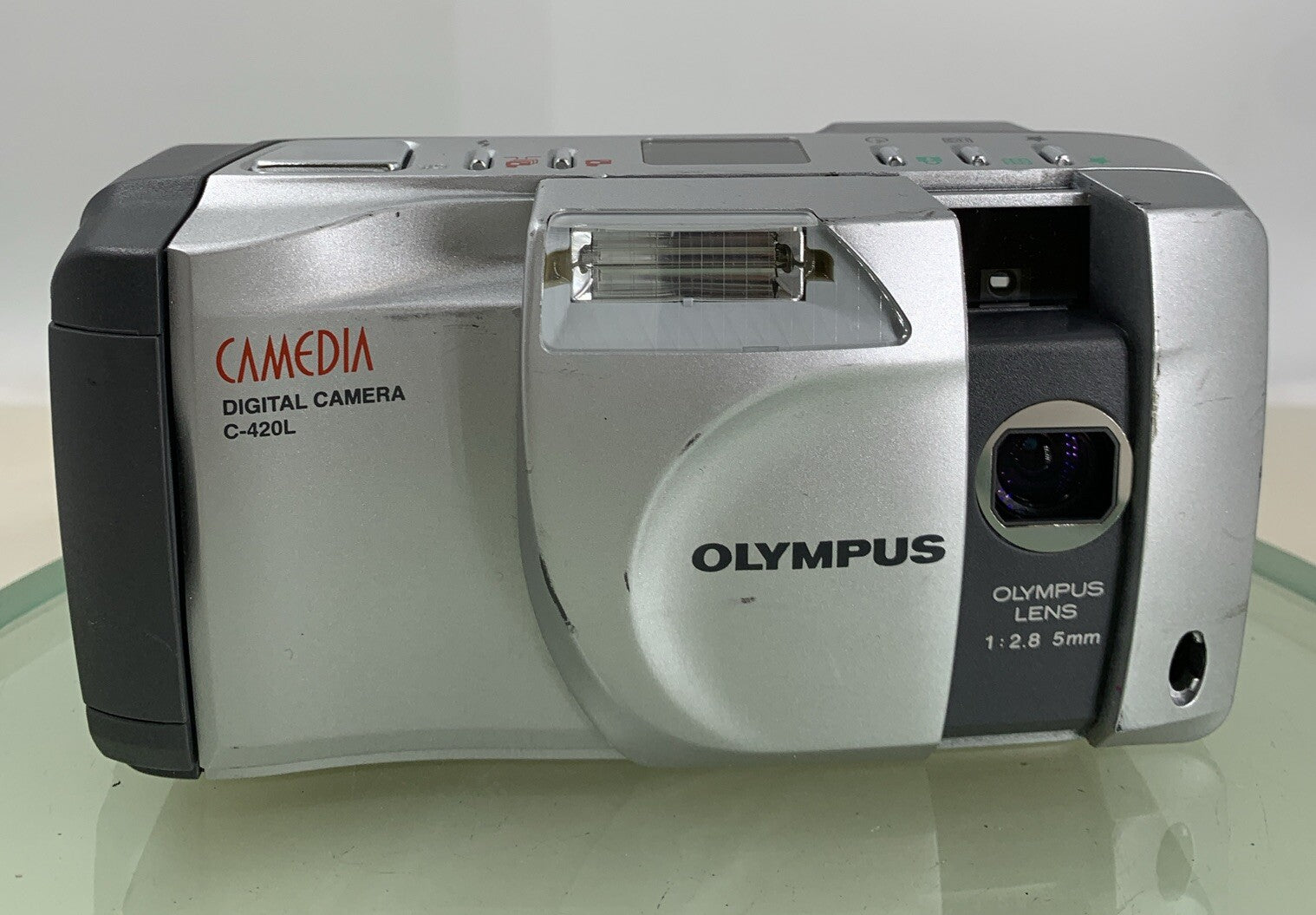 Olympus Camedia C-420L COMPACT  DIGITAL CAMERA SILVER NO CARD TESTED - 2711