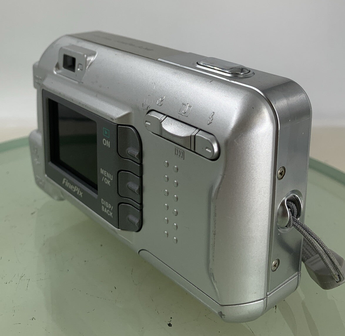 Fujifilm FinePix A340 4.0MP Compact Digital Camera Silver NO CARD TESTED - 5446