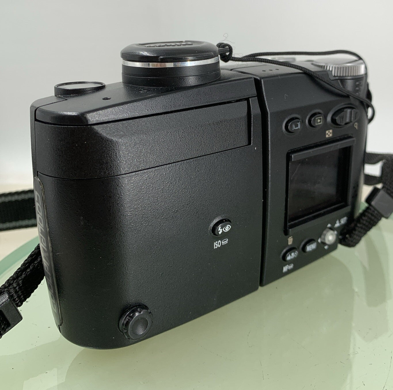 NIKON COOLPIX 4500 DIGITAL CAMERA 128MB CARD 4.0 MP +CHARGER TESTED - 1694
