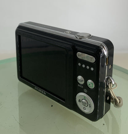 Fujifilm Digital Camera FinePix J32 12.2MP BLACK + CHARGER + WIRE TESTED - 9986
