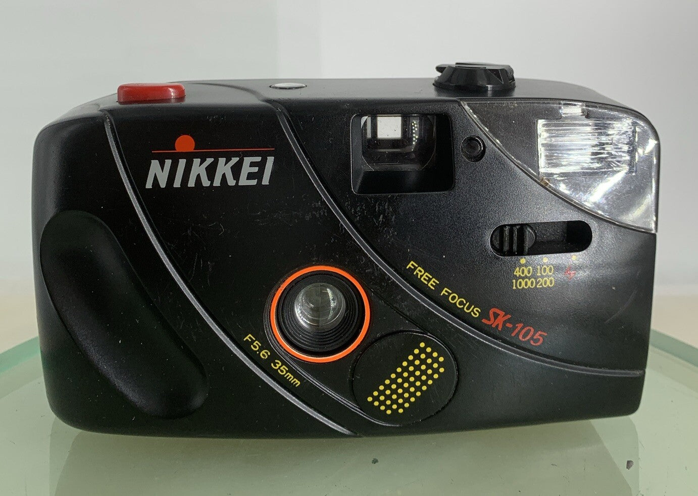NIKKEI SK-105 POINT AND SHOOT FILM CAMERA BLACK NO CHARGER TESTED - 5811