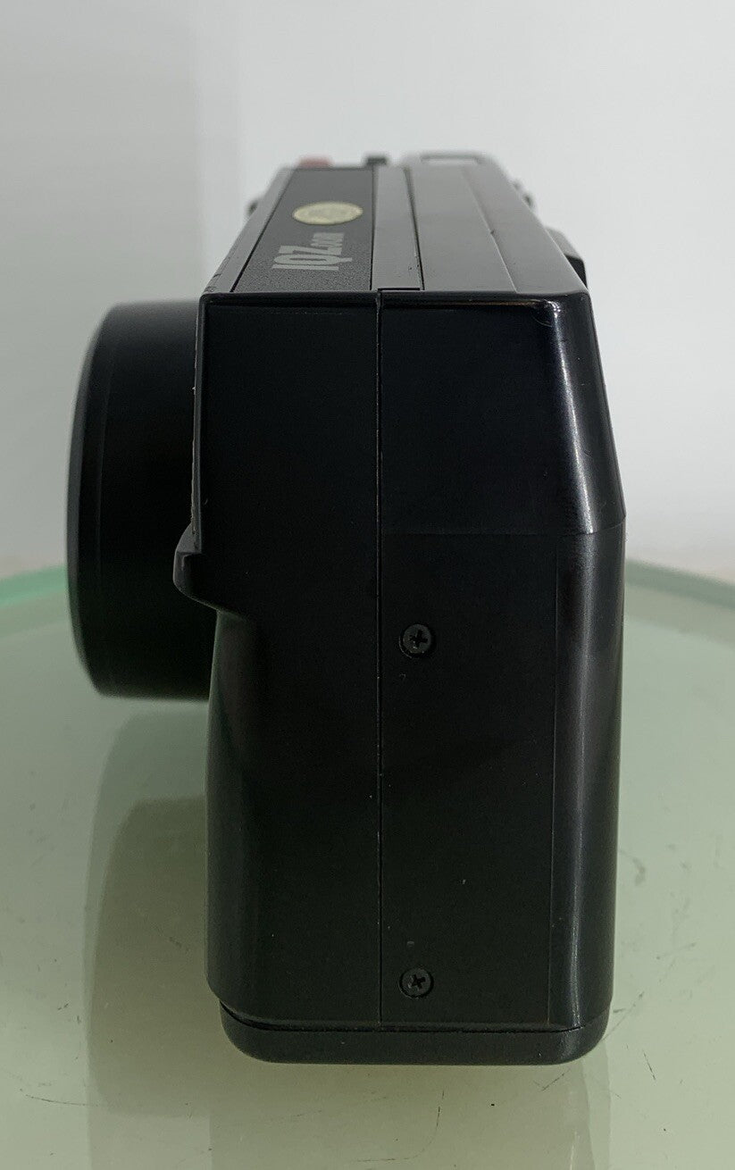 PENTAX IQ Zoom 35 mm Film POINT AND SHOOT CAMERA BLACK NO BATTERY - TESTED - 8473